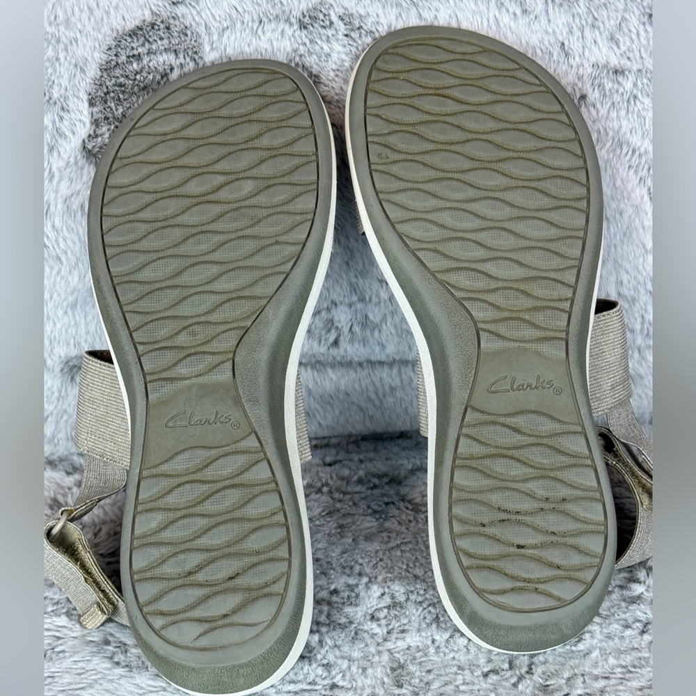 Cloudsteppers by Clarks Arla Jacory Gray Elastic Strap Sand Sandal- Sz 9M - Picture 6 of 8
